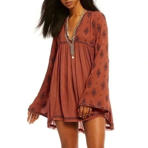 Free People Tops - FREE PEOPLE Flowy Boho Tunic Dress Cottage Embroidered Burnt Orange Blu Roomy XS